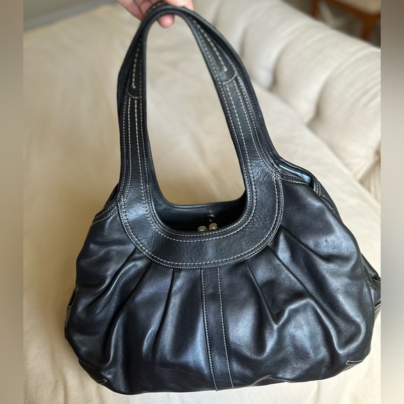 Coach Black Leather Shoulder Kisslock bag - Picture 1 of 9
